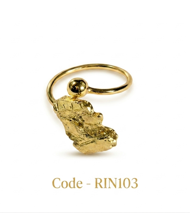 The Royal Fluted Pavé Ring