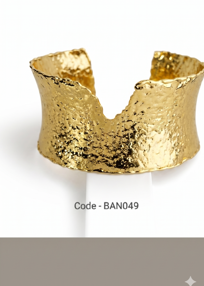 Textured Gold Cuff Bangle - 18k Gold